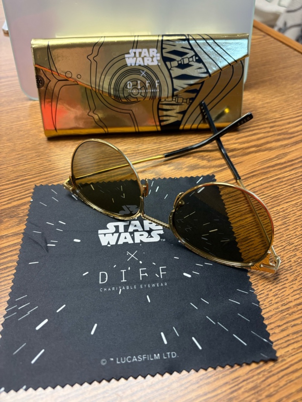 Star Wars x DIFF Gold Round Sunglasses